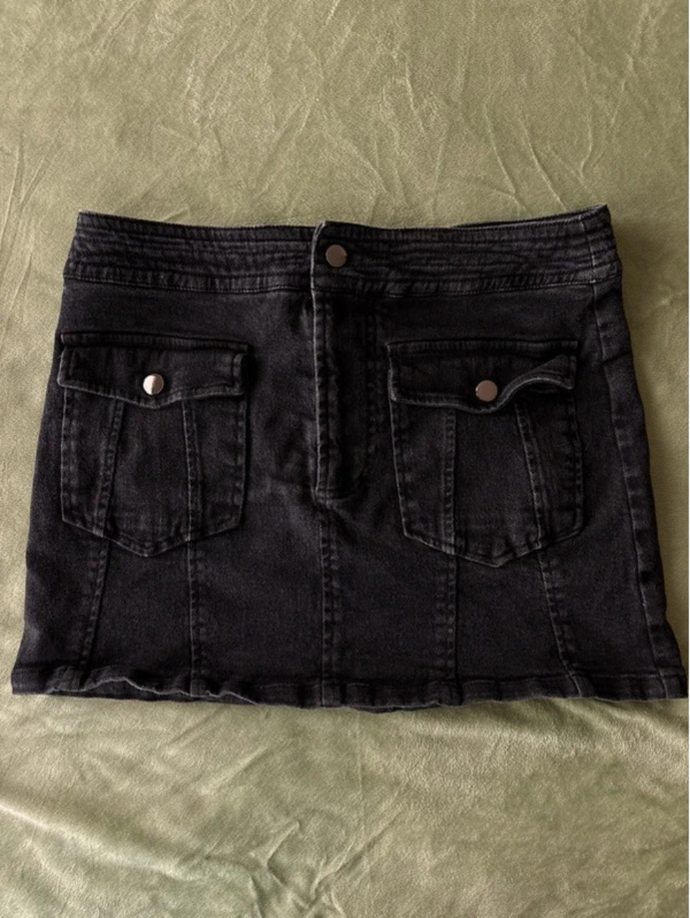 French Kiss Black Denim Mini Skirt with Pockets Size L
